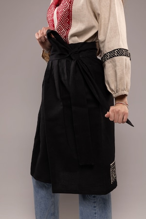 ウクライナ手刺繍入り腰掛スカート　レディース・フリーサイズ