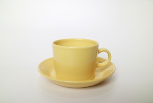 iittala イッタラ  / TEEMA  ティーマ / ティーカップ&ソーサー 廃盤イエローNo.2924