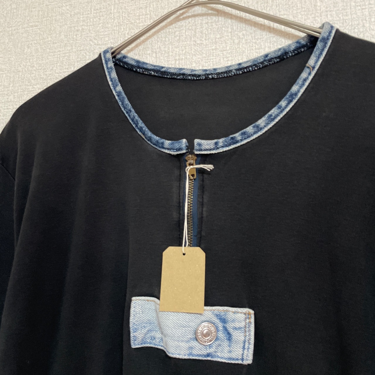 リーバイス　Levi’s リメイクtシャツ