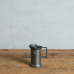 Pewter Measure Cup / ピューター メジャーカップ 〈ペン立て・花器・一輪挿し・アンティーク・ヴィンテージ〉112995