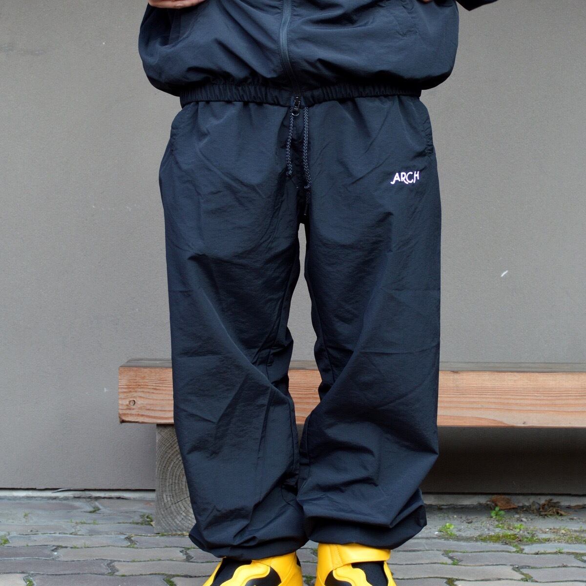 10/21(火)21:00より販売！ パンT ナイロン セットアップ モン