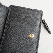グッチ ダブルG スモールウォレット ブラック レザー AW25