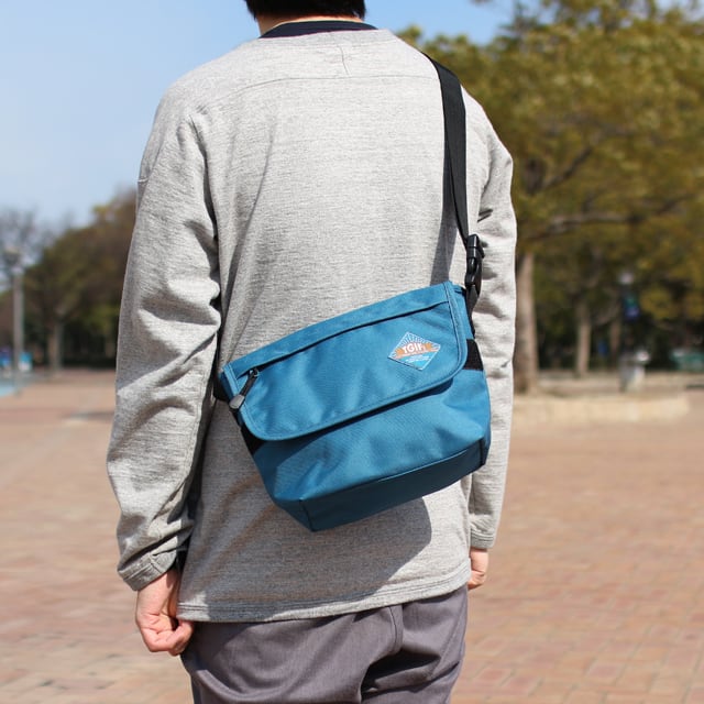 SALE】フェスバッグ TGIF! メッセンジャーバッグ | フェスバッグ