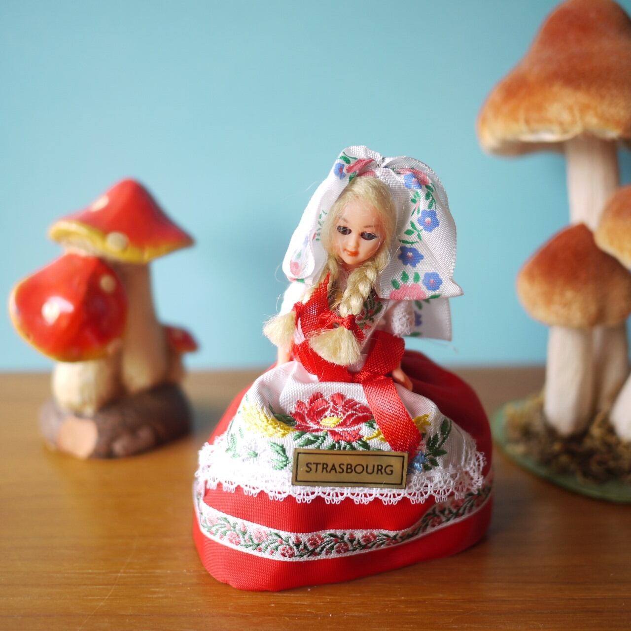 フランス民族衣装人形 フォークロアドール コスチュームドール Strasburg