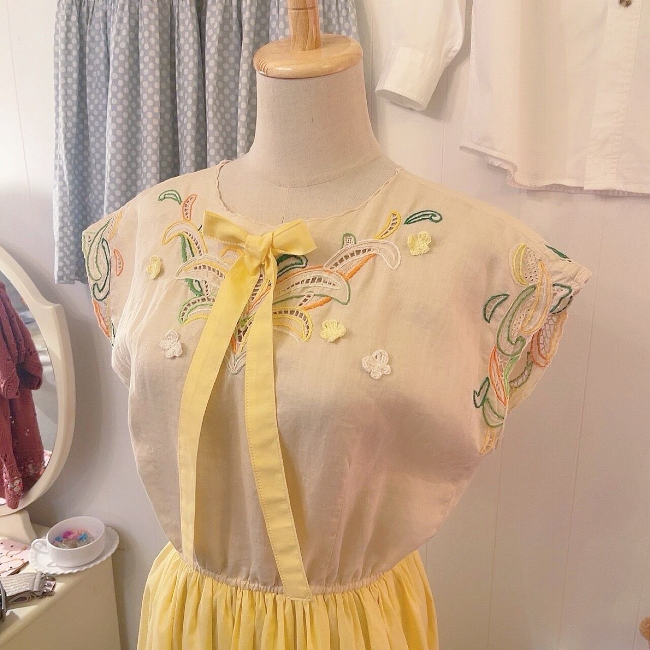 remake / leaf embroidery one-piece