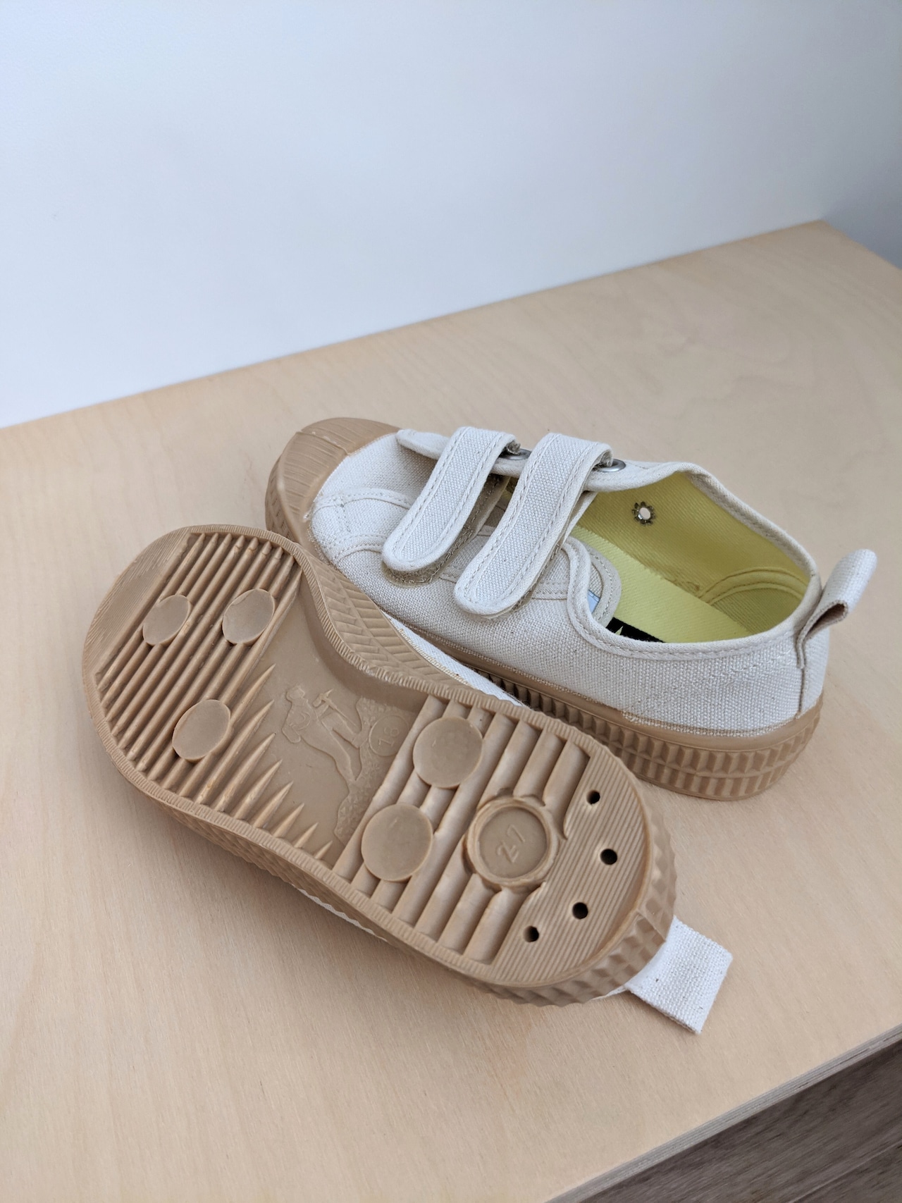 Kids Velcro Classic - Beige / Novesta