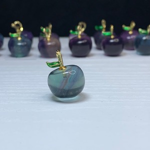 18.フローライトりんご・ペンダントトップ