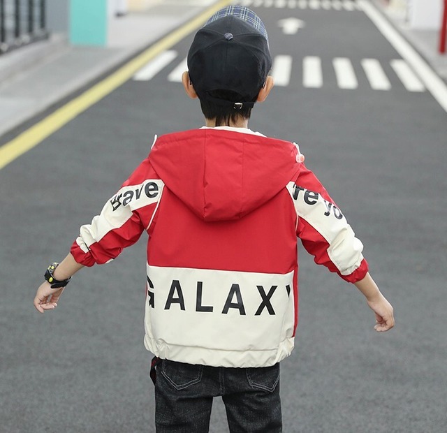 ジャケット 上着 羽織 バイカラー スポーツ 韓国 おしゃれ デザイン 小学生 男の子 ブラック ブルー レッド 130 140 150 160 A104 Jump Shop ジャケット 上着 羽織 バイカラー スポーツ 韓国 おしゃれ デザイン 小学生 男の子 ブラック ブルー レッド 130 140 150 160 A104 Jump Shop