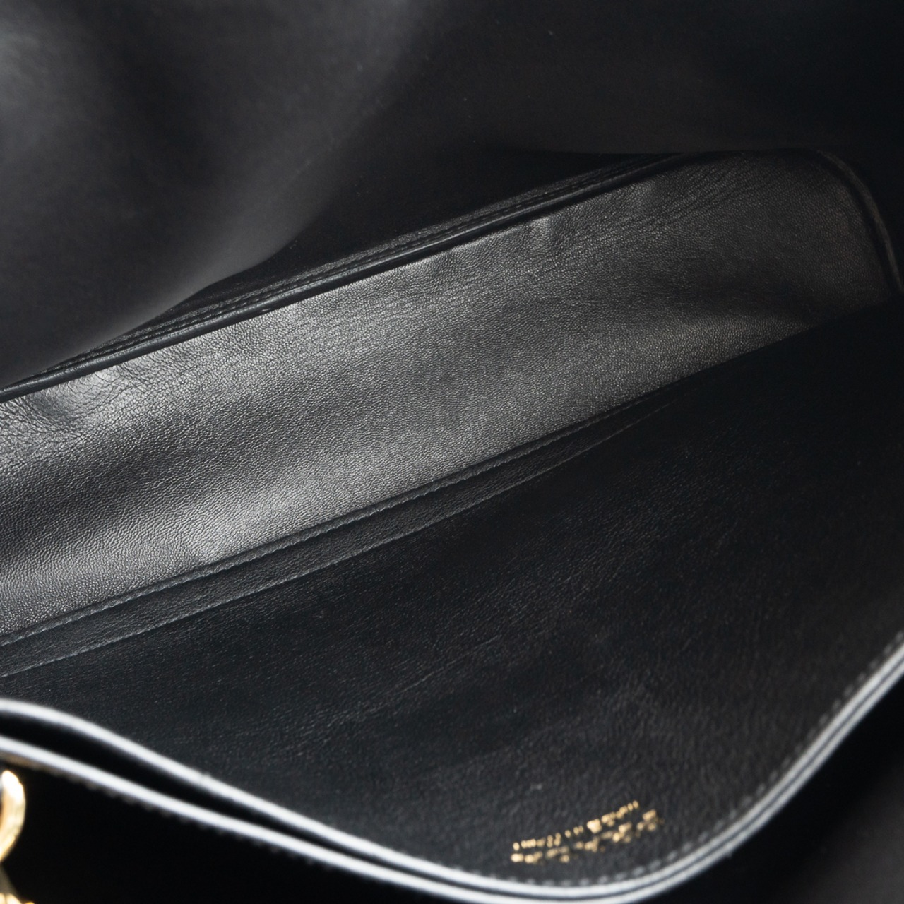 プラダ バックル ラージ レザー ハンドバッグ