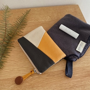 【空気の色 二つ折り財布 / ネイビー】コンパクトで軽量 小さいバッグに