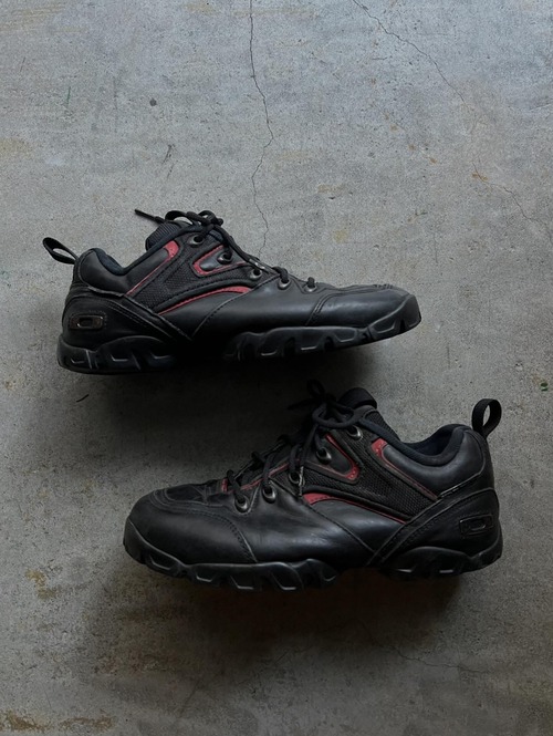 "OKALEY"  sneaker