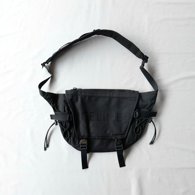 CELINE MEDIUM TRECKING MESSENGER BAG