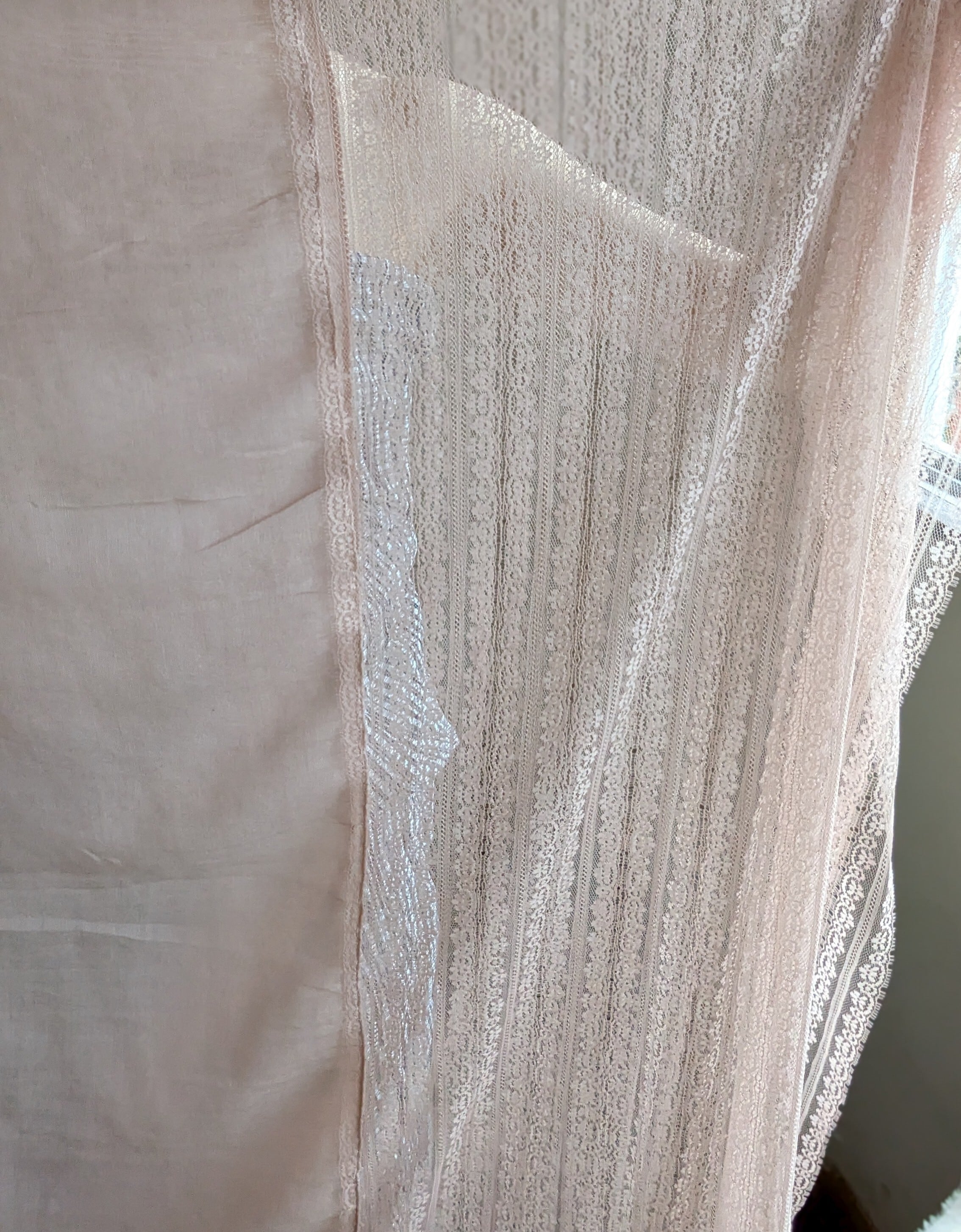 アンティーク風レース切り替え 大判薄型ストール / PINK | 服と雑貨ume