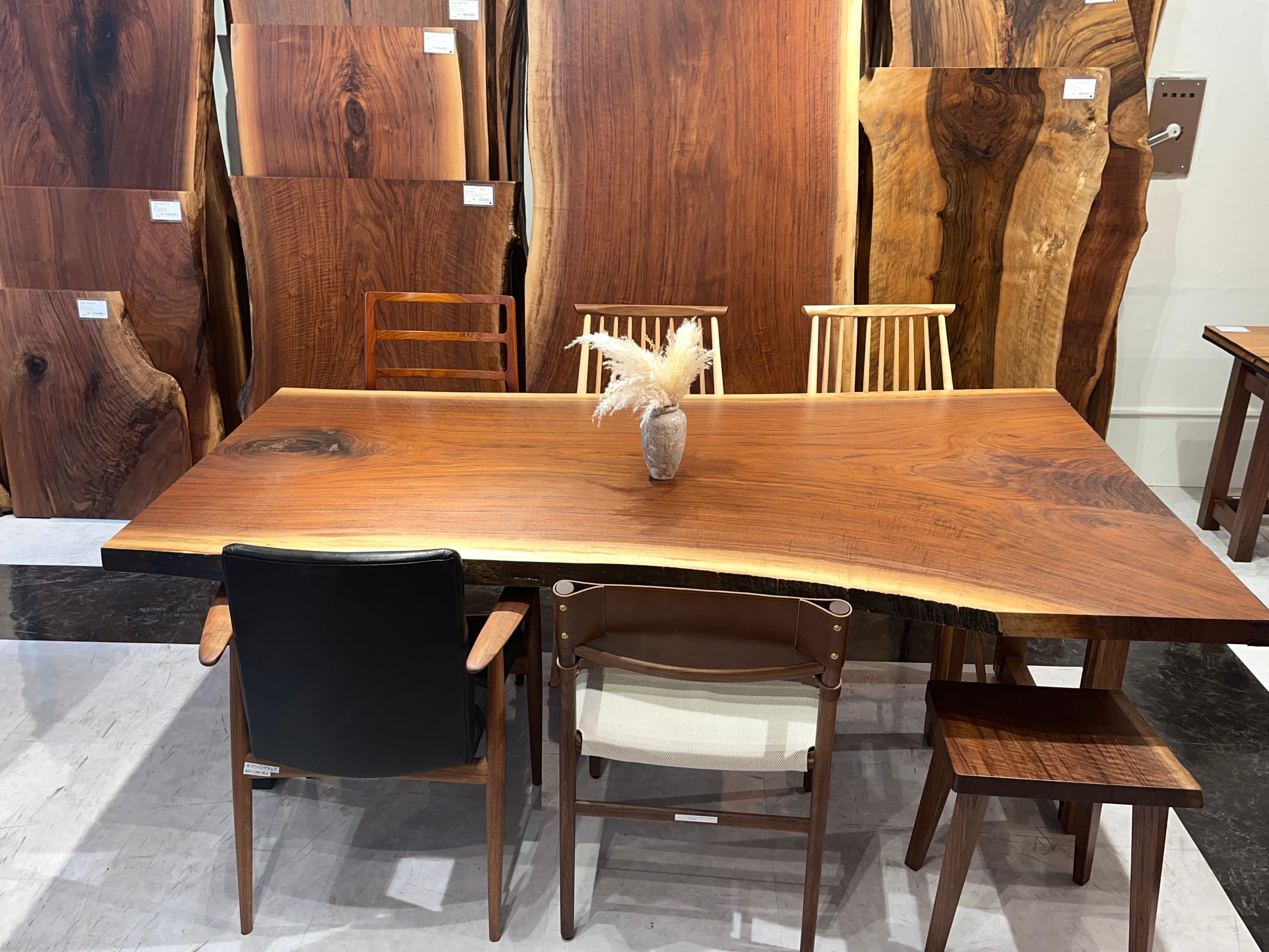 一枚板(ウォールナット) ウォールナット_2100×990-1230×50_横浜元町店_テーブル天板/一枚板 テーブル・机