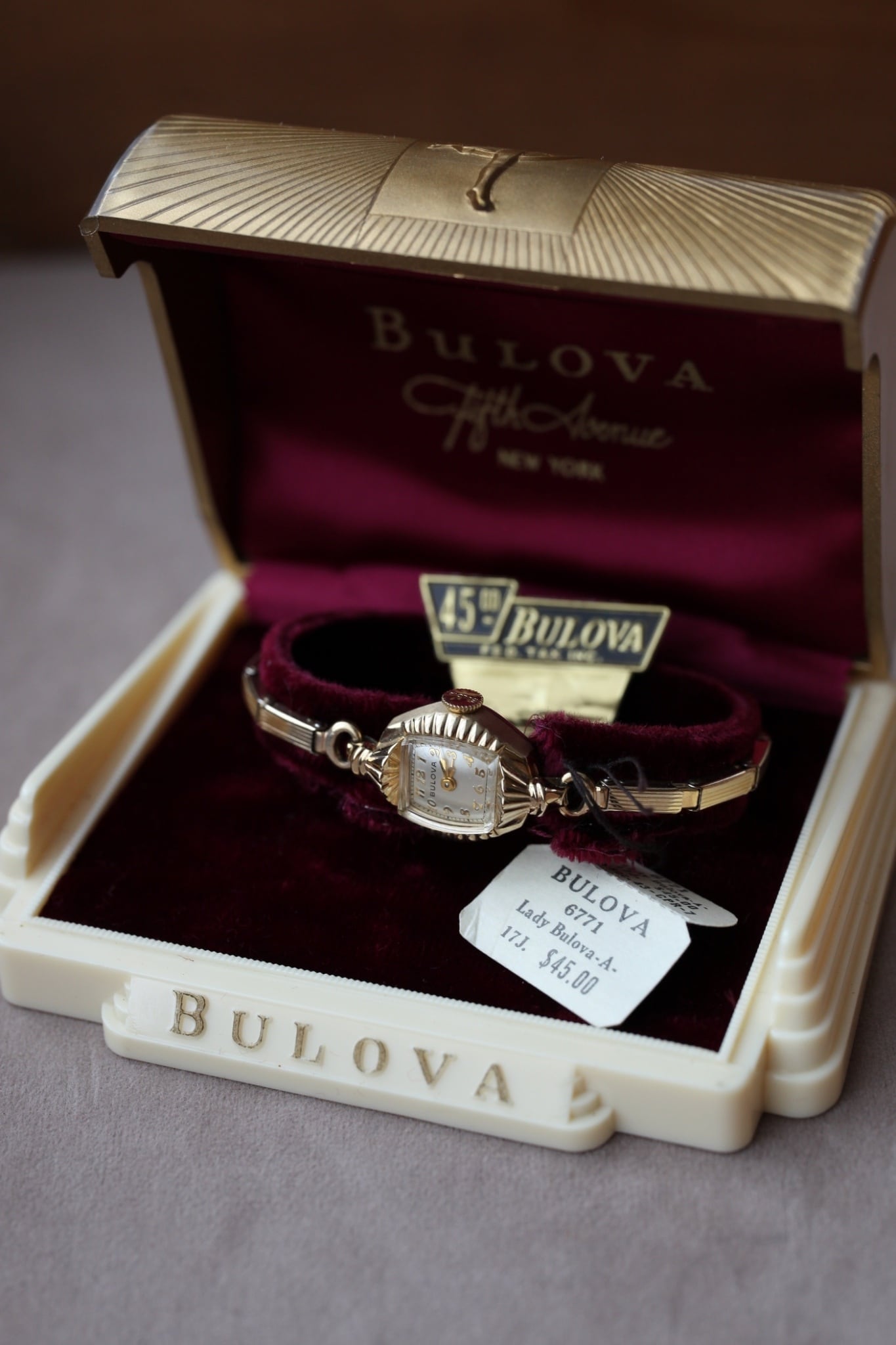 BULOVA】 1950's アール・デコ レディースウォッチ 手巻き アメリカン