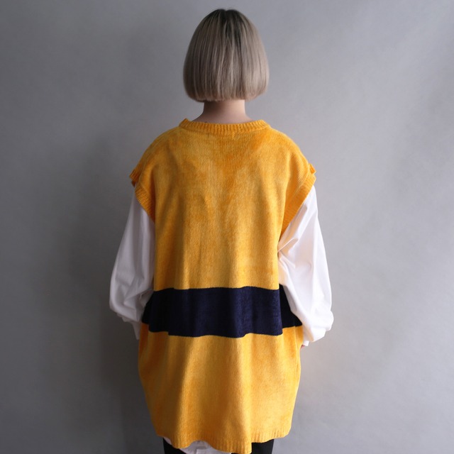 line design super big v-neck pile knit vest