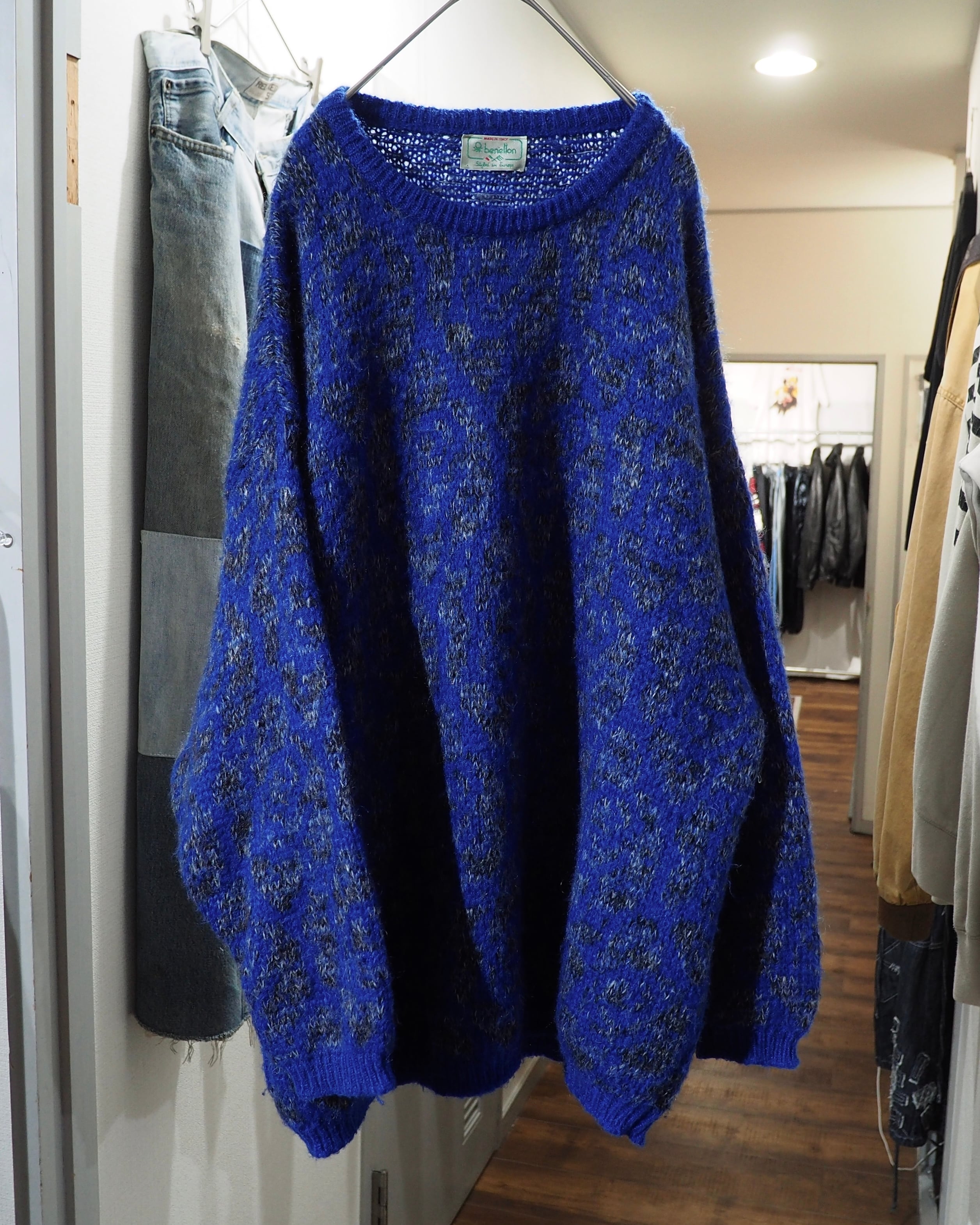 1980 - 90s ” Made in Italy - Benetton ” Beautiful Flower All Over Pattern Vintage Loose Knit