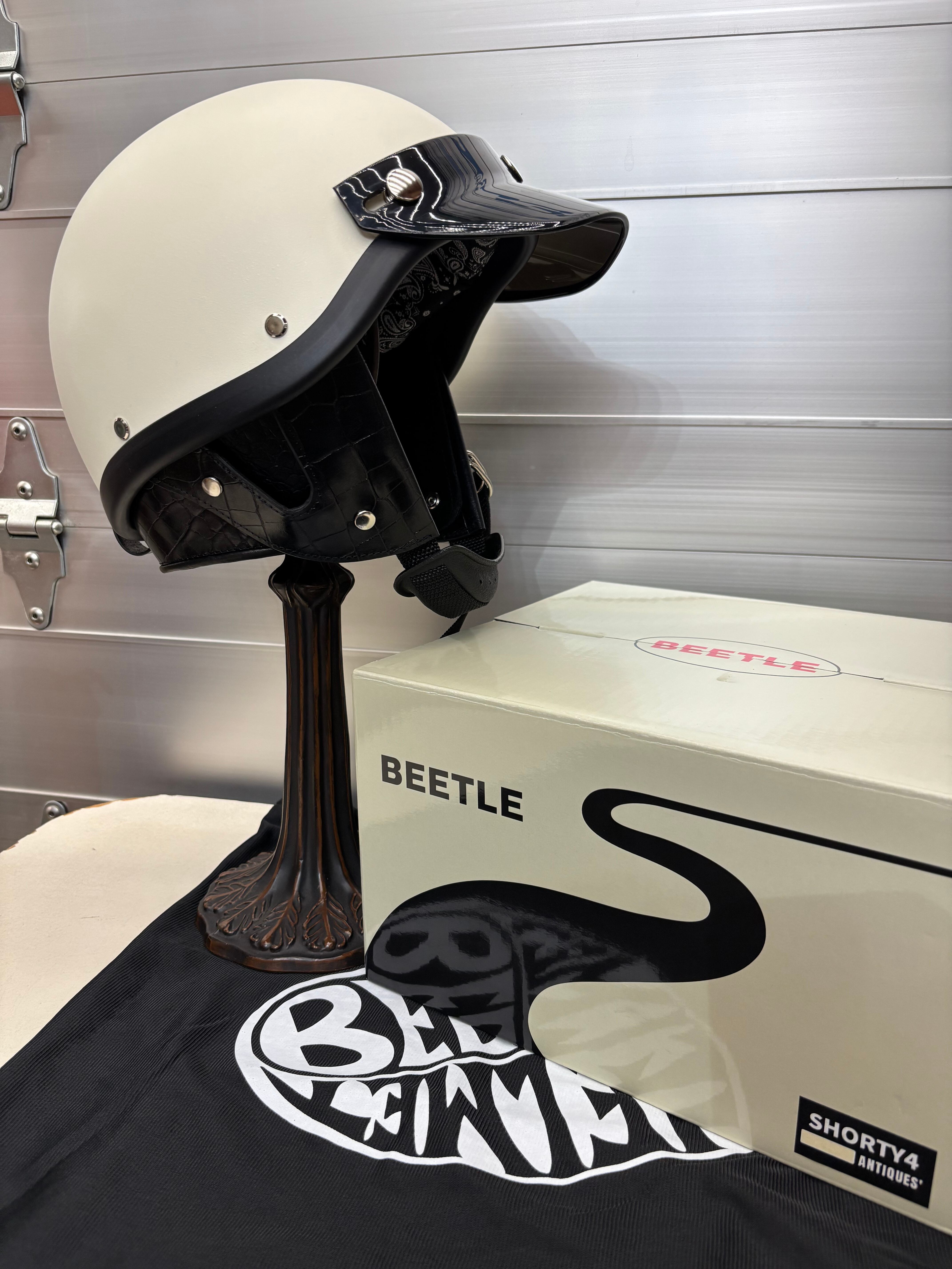 オーシャンビートル ショーティー4 antiques'別注アイボリー オーシャンビートル ショーティ4 別注マットホワイト ペイズリー