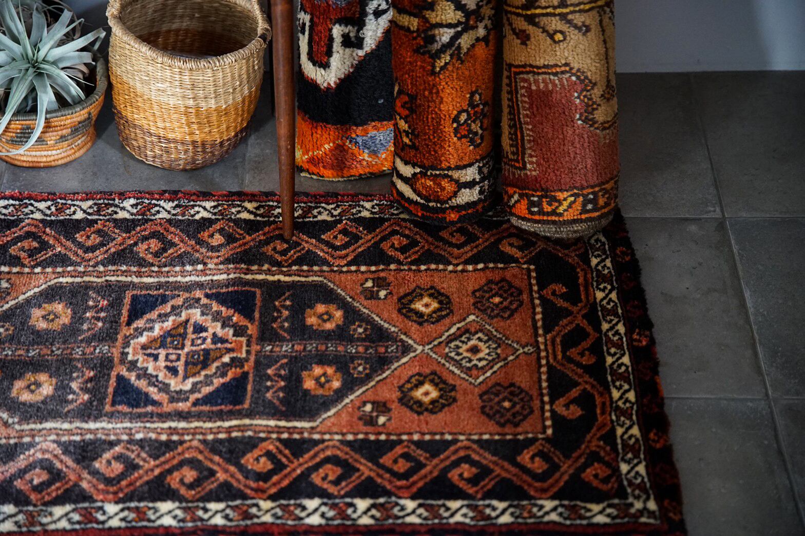 020 - Vintage Turkish rug