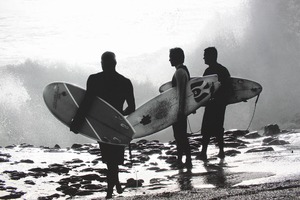 モノトーンアート ハロルド シルバーマン「サーファー」額縁 フック付き インテリアポスター