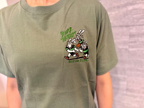 【再販】RUN PASS RABBIT刺繍Tシャツ（セージグリーン）