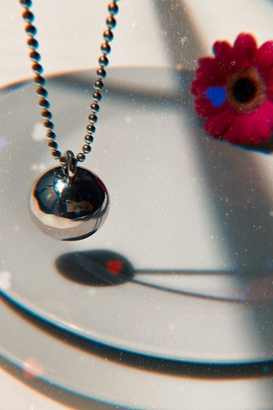 ball necklece