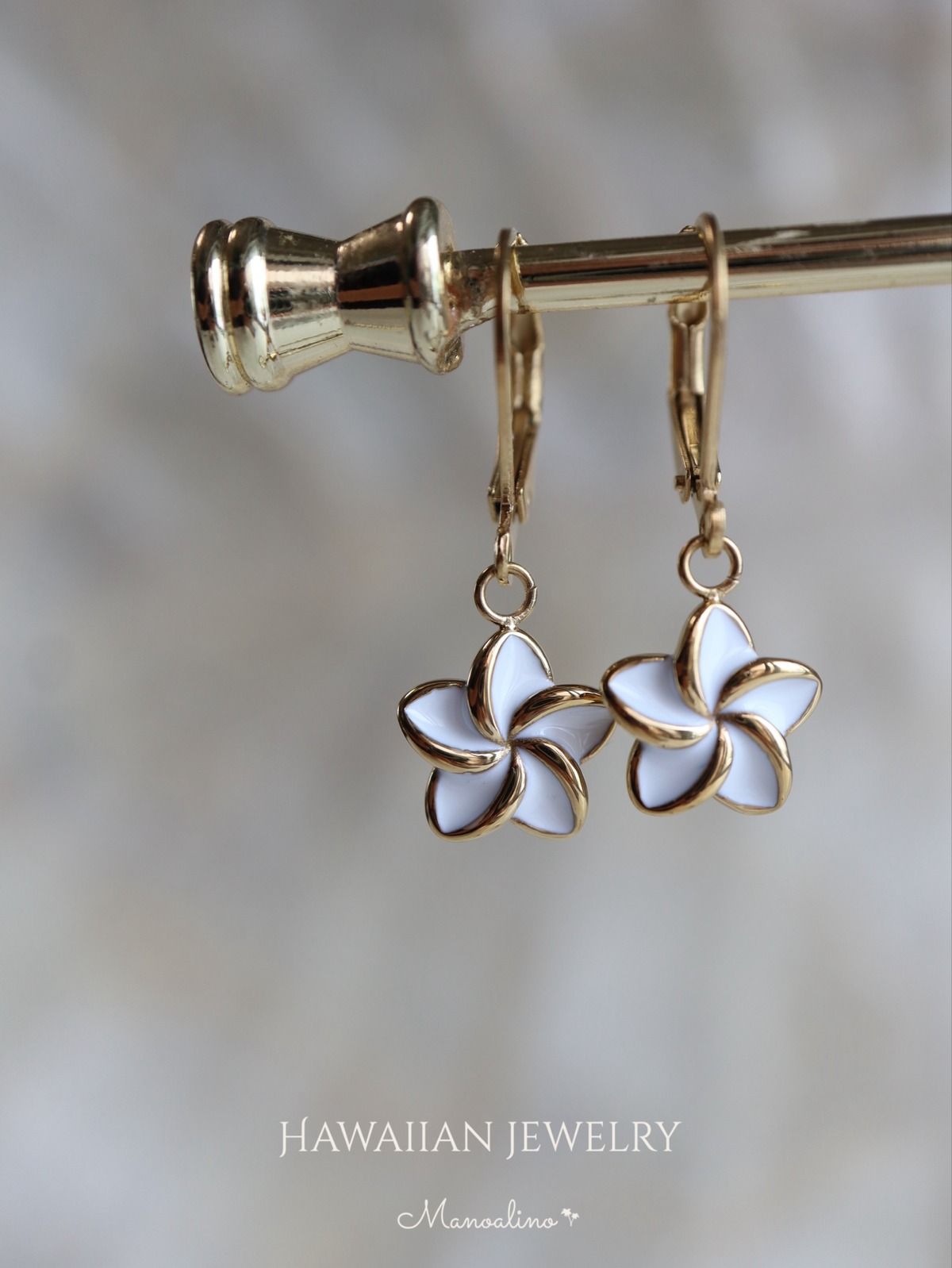 10mm white plumeria earrings Hawaiian jewelry(ハワイアンジュエリー