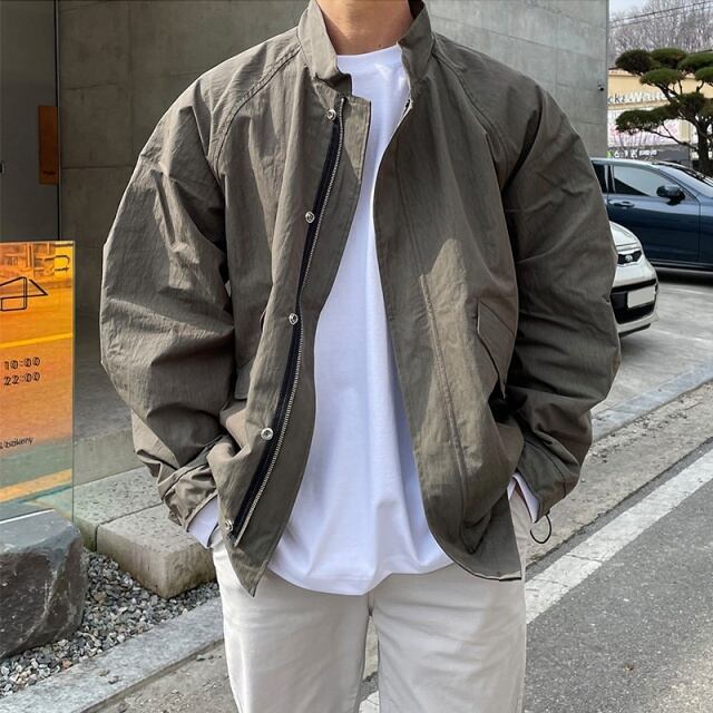 【予約販売】ブルゾン メンズ 無地 カーキ ハイカラー ショート丈 ジップアップ ジャケット 防寒 お洒落 こなれ感 ベーシック 秋冬 M/L/XL