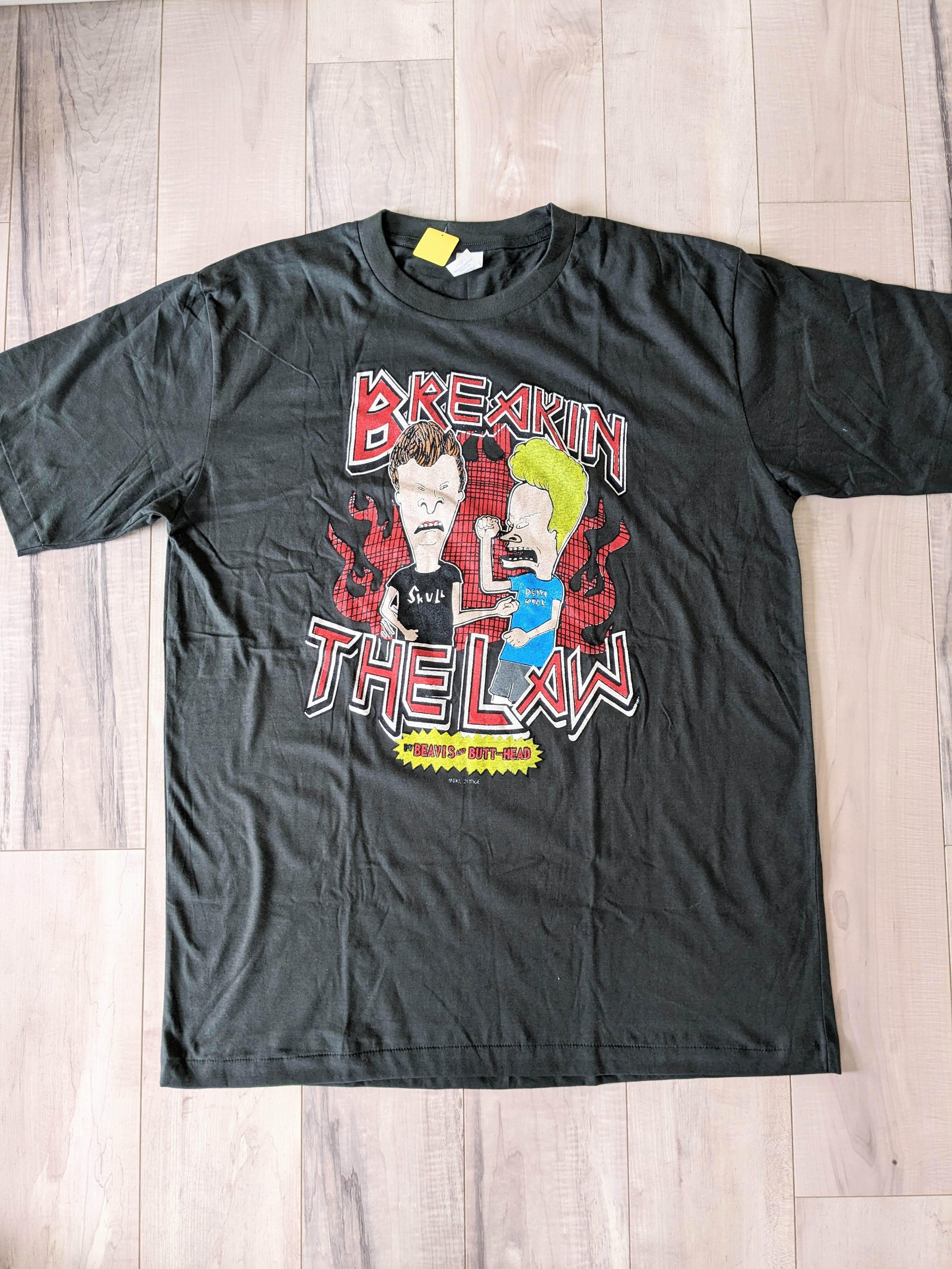 【 Beavis and Butt-Head（ビーバス・アンド・バットヘッド）】 BREAKIN THE LAW バンドT 〚アメリカン雑貨 アメトイ〛