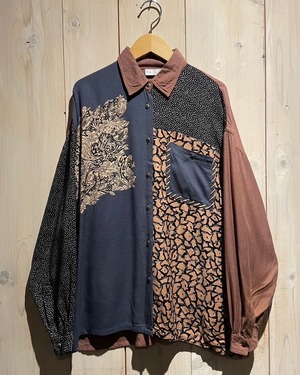 【a.k.a.C.a.k.a vintage】“TOGETHER” Mulch Switching Pattern L/S Rayon Shirt
