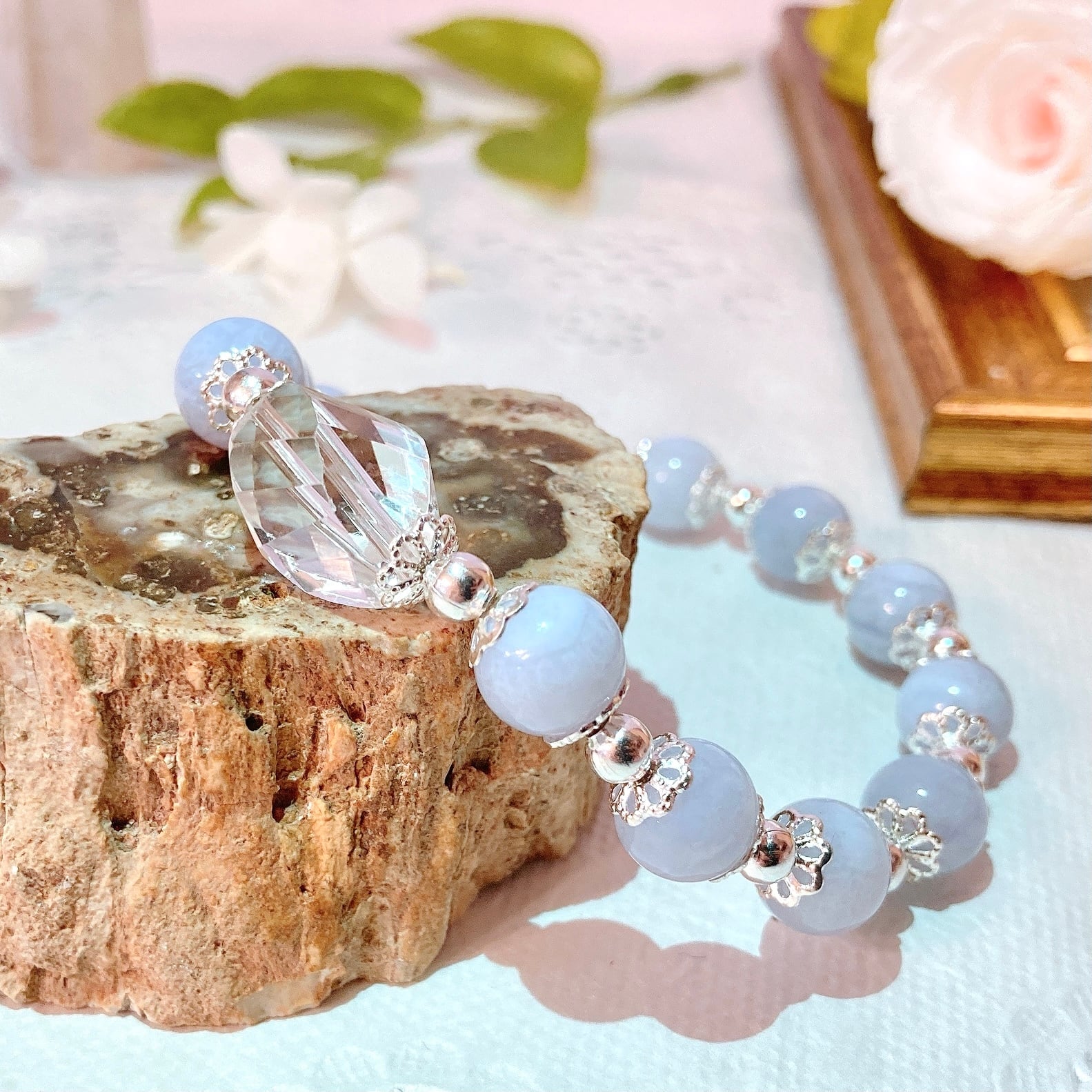 【E1073】ブルーレースアゲート＊ツイストカット水晶＊ブレスレット＊Blue lace agate＊Quartz＊bracelet