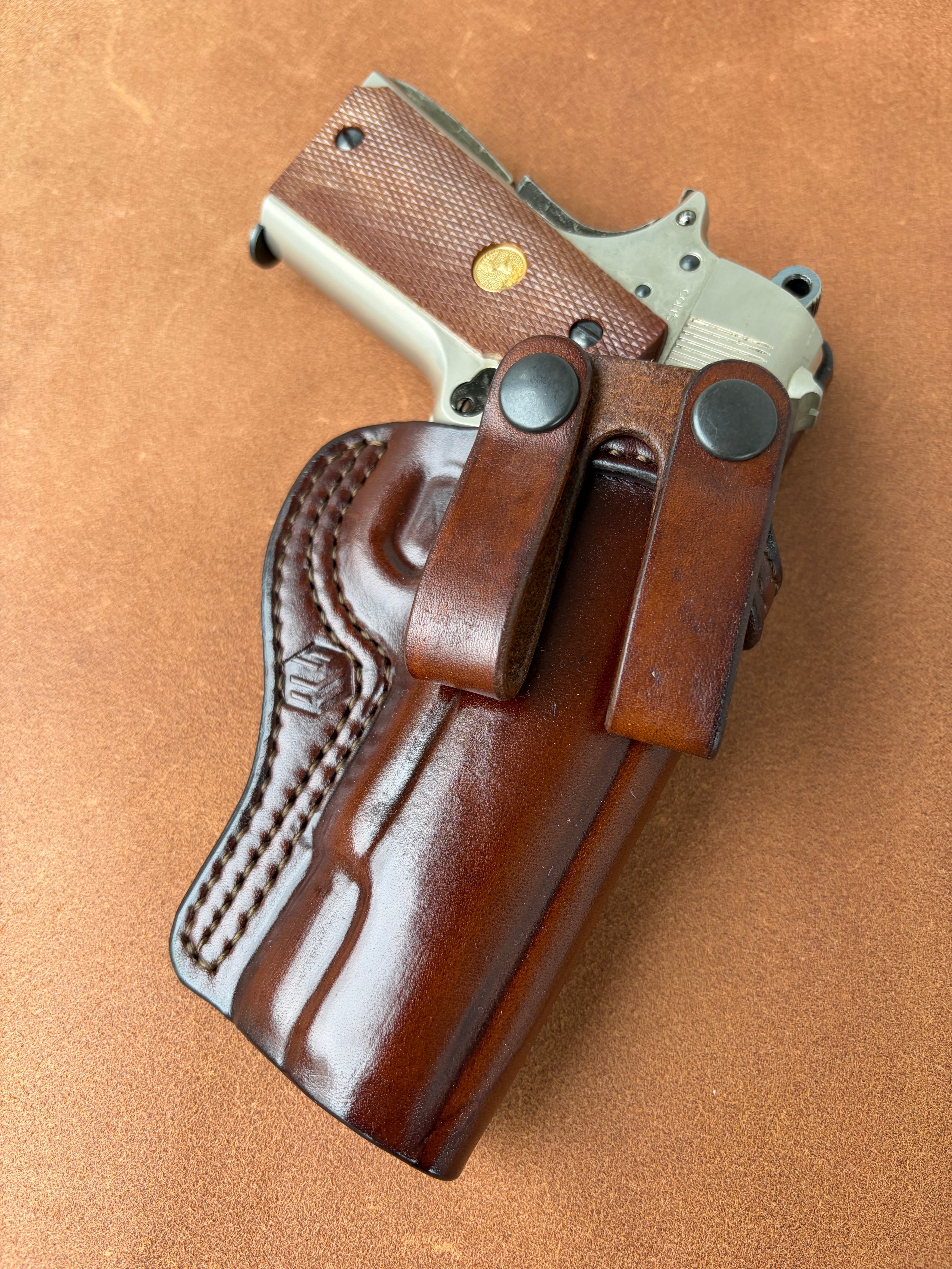 commander inside leather holster | 黒沼興業