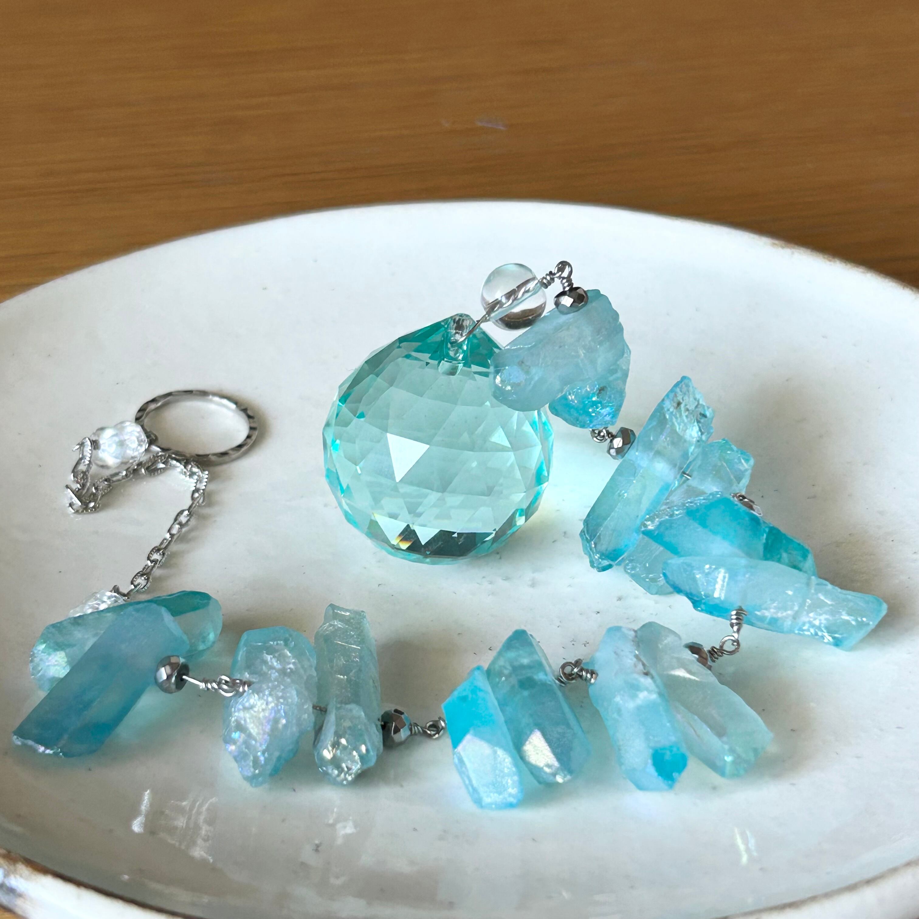 ミニチュアシュナウザー クラッククォーツ オーロラ水晶 【公式通販】