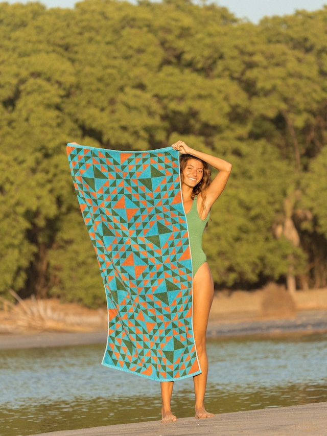 Mollusk "Graphis Towel" -Blue Multi-