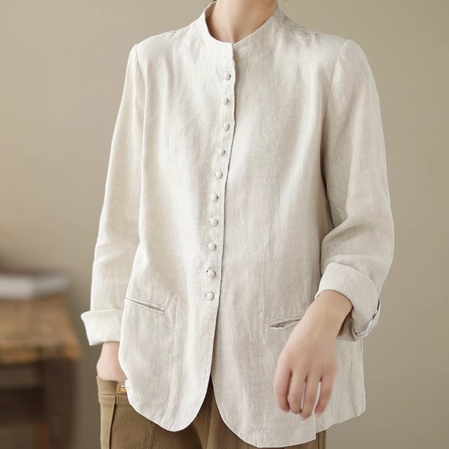 レディース ジャケット アウター 上着 羽織 前開き 長袖 スタンドカラー ワイド ポケット ボタン 薄手 リネン かわいい 大人可愛い きれいめ シンプル カジュアル 上品 おしゃれ かっこいい レトロ アジアン こなれ感 ラフ ルーズ 個性的 エレガント モダン 主役級 存在感 とろみ感 抜け感 ラブリー キュート 都会的 ベーシック アクティブ ナチュラル 無地 デート お出かけ 女子会 休日 ショッピング 重ね着 コーデ 楽ちん 普段使い M L XL 2XL ゆったり ゆる ホワイト ブラウン