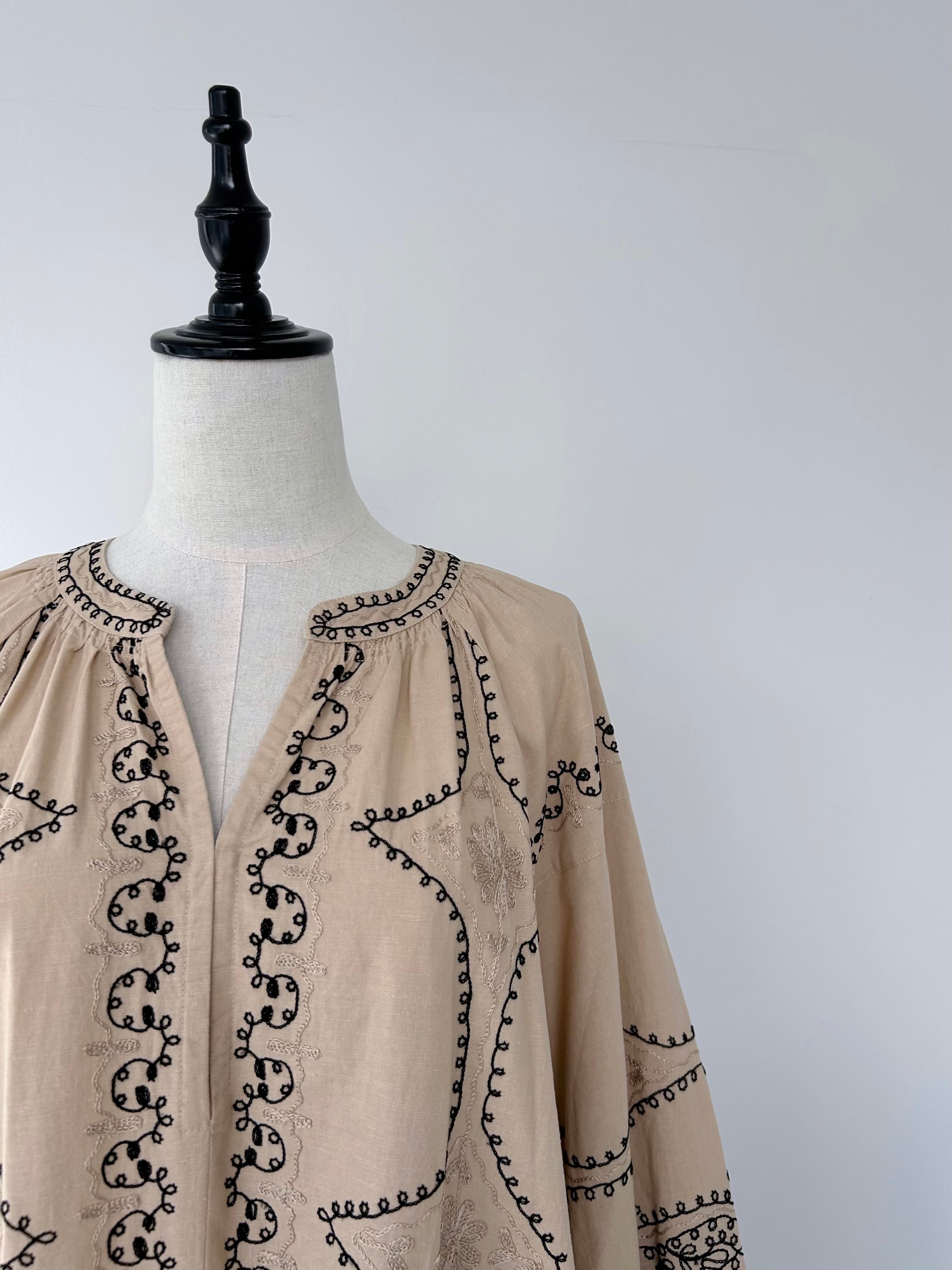 Sara Mallika Cotton Linen Daiamonde Aari Embroidery Dress | KOKO