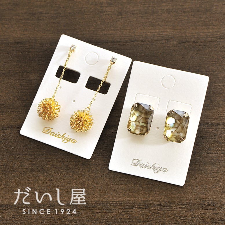 【名入れ箔押し】 オリジナル台紙 M(穴上) ピアス イヤリング用 100枚 35×50mm SD05