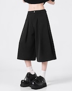 Wide Tuck Shorts（100％/70％）