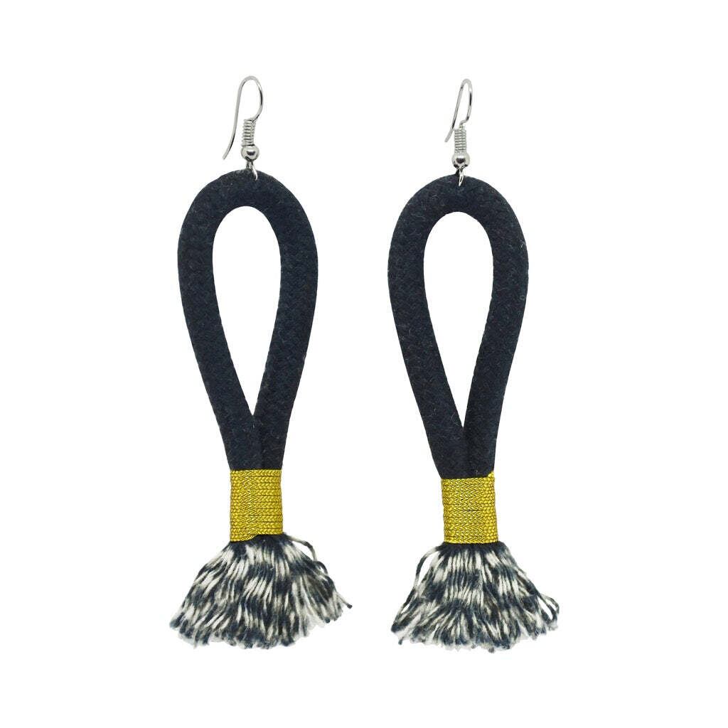 Lockdown Earrings (Black) ロックダウンピアス (ブラック)