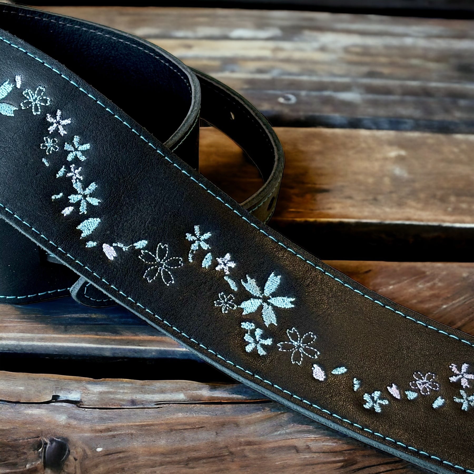 雪桜刺繍ストラップ（G-Standard） | ギターストラップ専門店 Grande uomo 