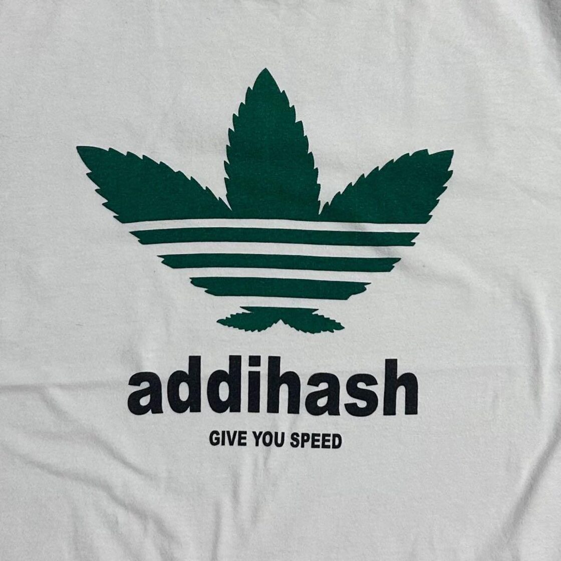 アディダス 大麻 マリファナ パロディ ガンジャ Tシャツ L 白 ホワイト 