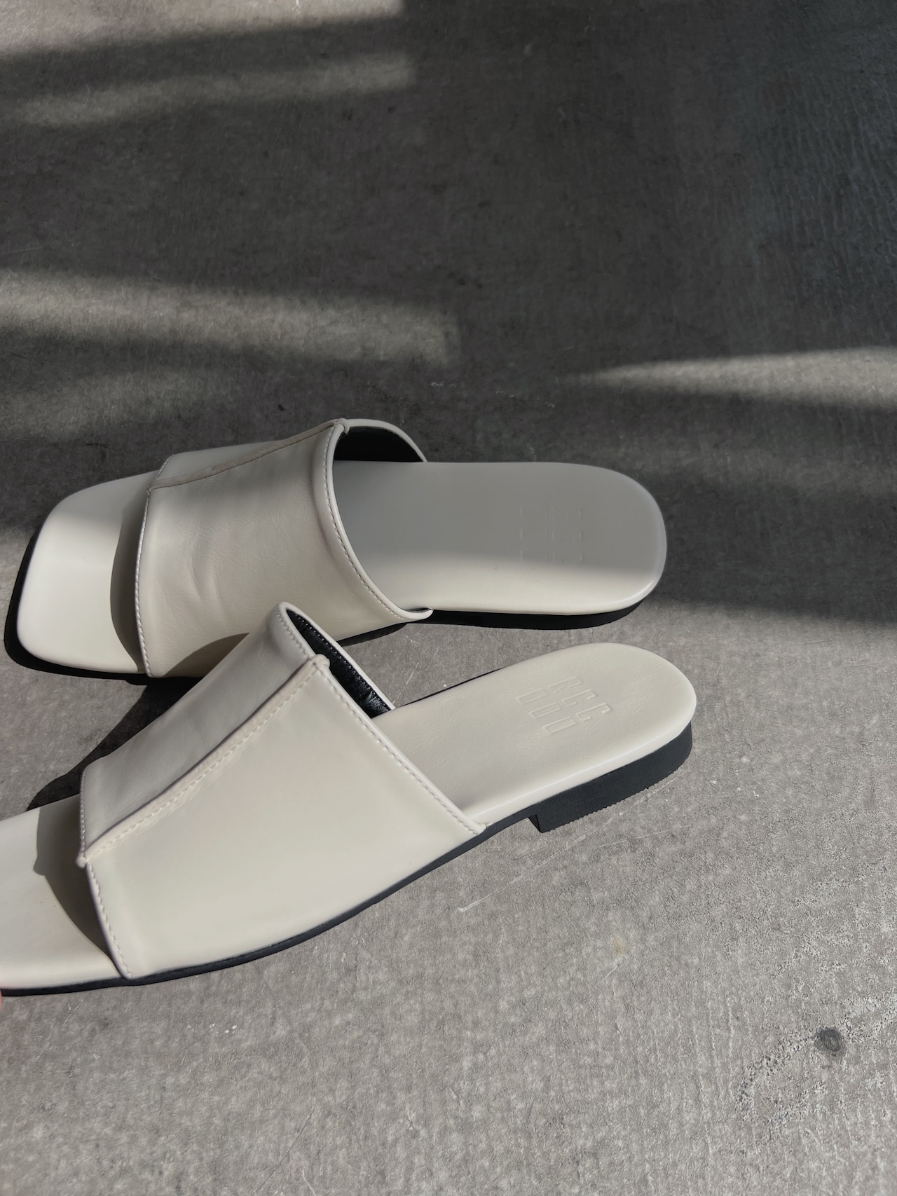 wide band wrap up flat sandal