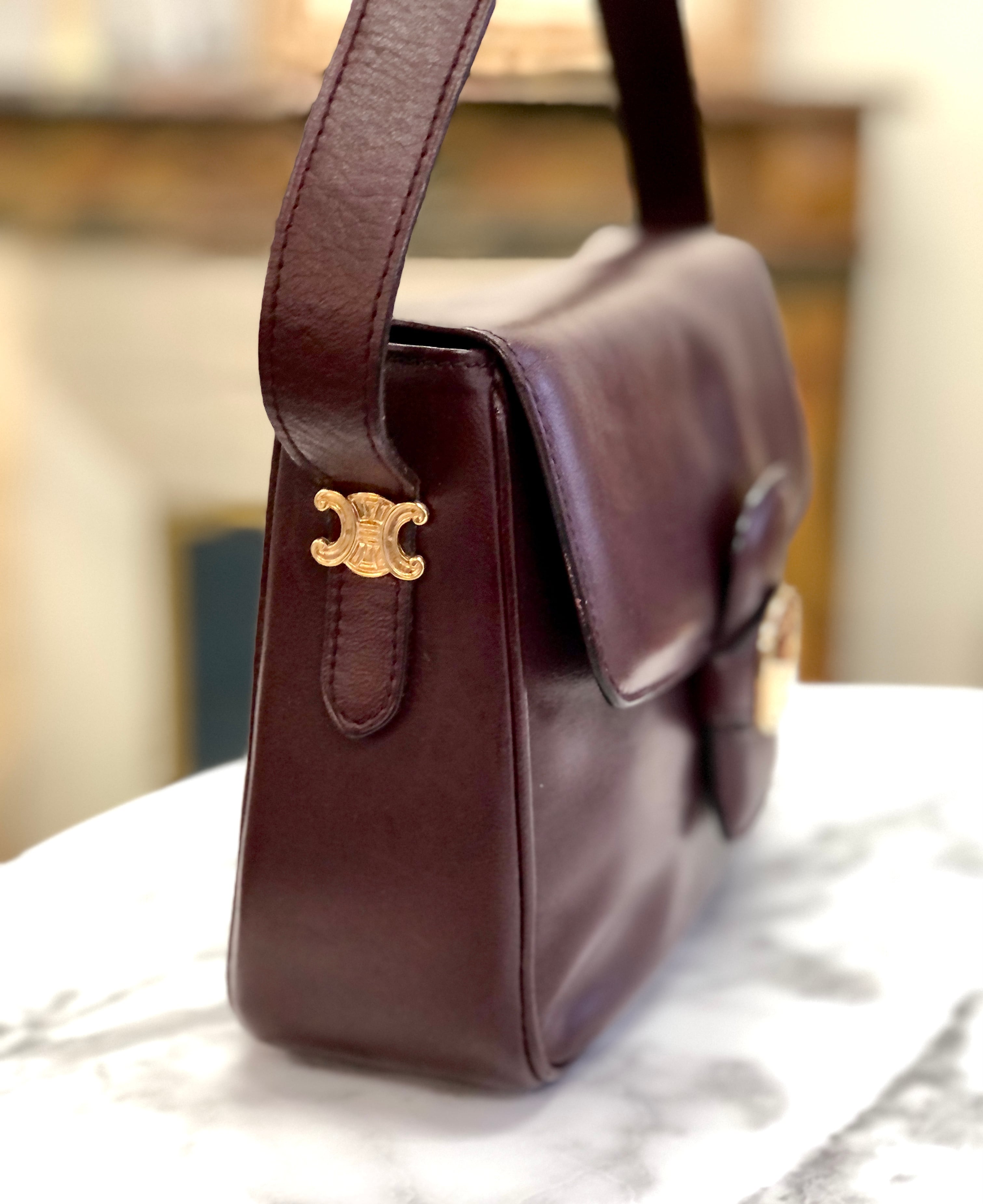 CELINE セリーヌ ブラゾンプレート サイドブラゾン トリオンフ レザー