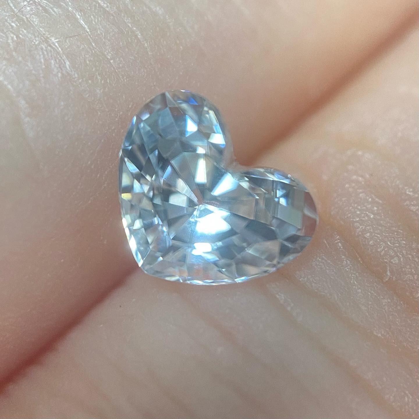 ピュアなキラキラジルコン♡