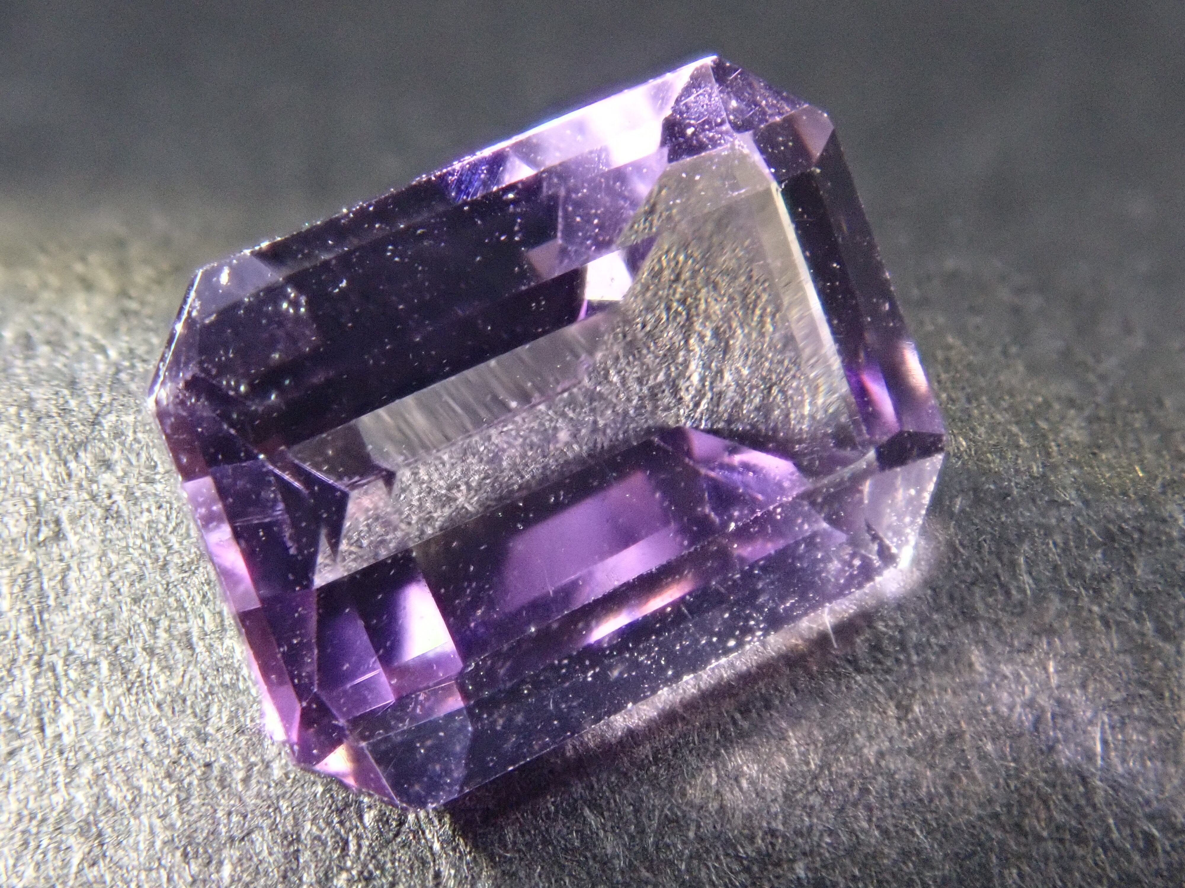 インド産クリソベリルキャッツアイ 0.667ct | Gem Shop Urcaguary