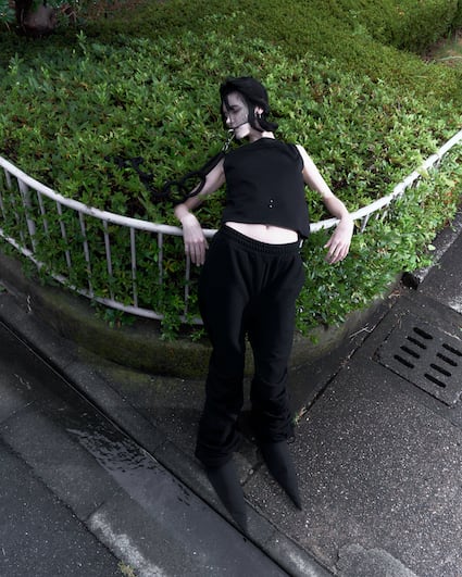 cobble du / Piercing tank / BLACK | POETRY