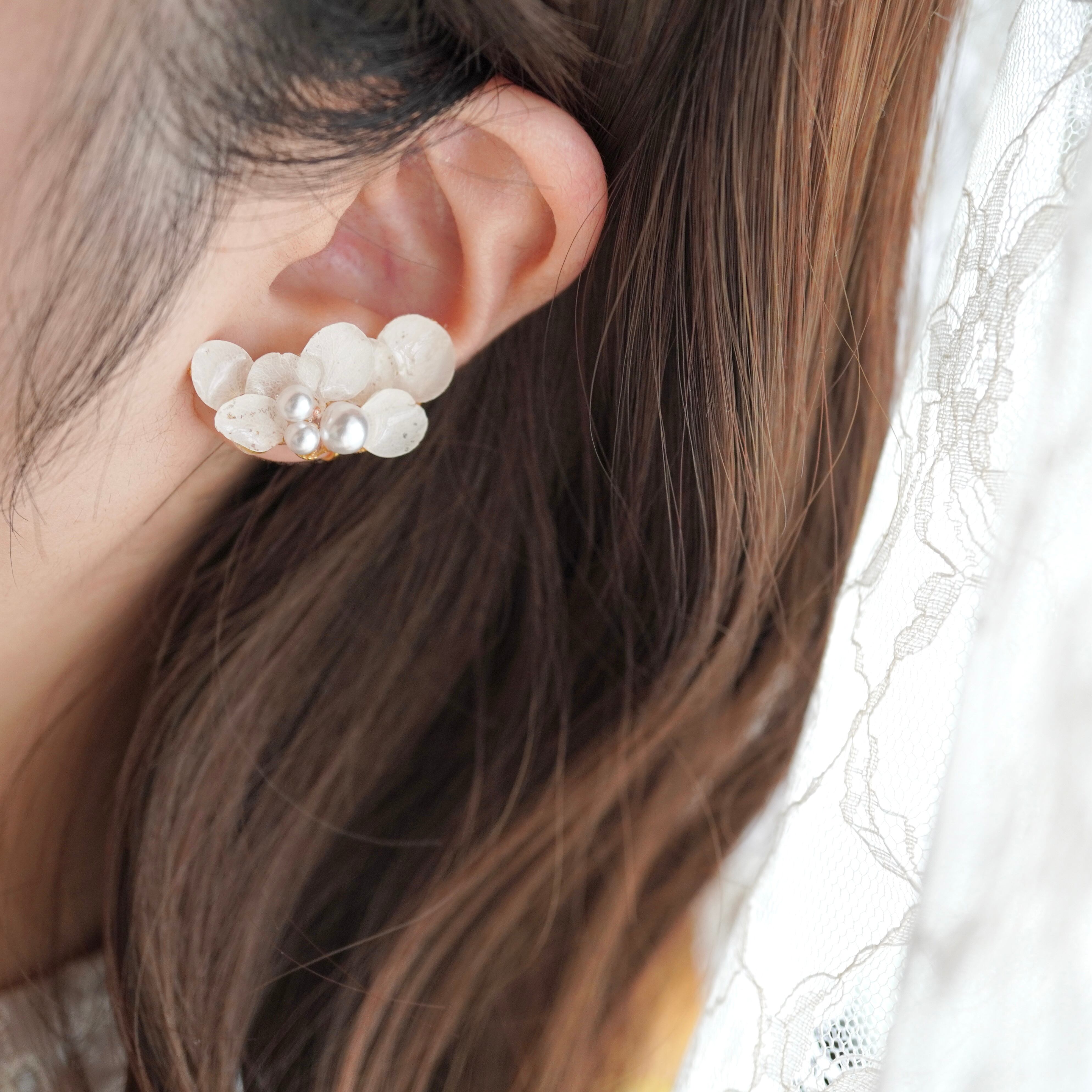 【 Maison de mimi 】 Perle blanche|純白(紫陽花とパールのイヤークリップ) メゾンドミミ Ateliermimi アトリエミミ