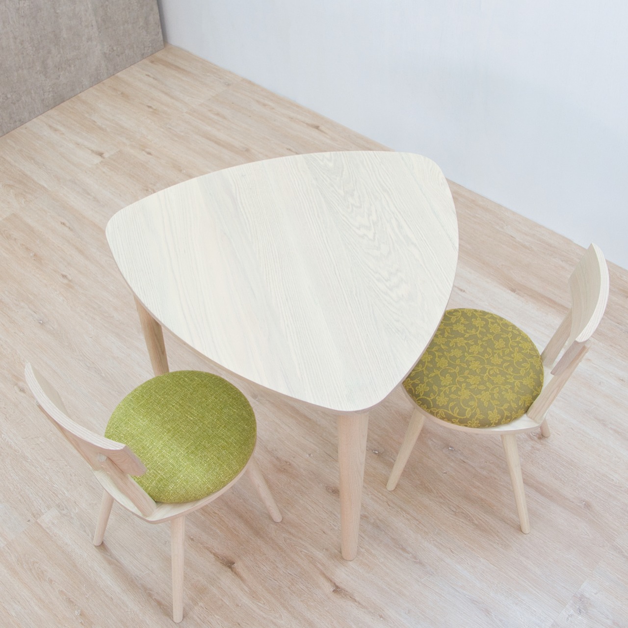 maru.chair×2脚＆ミニマルtable1台セット