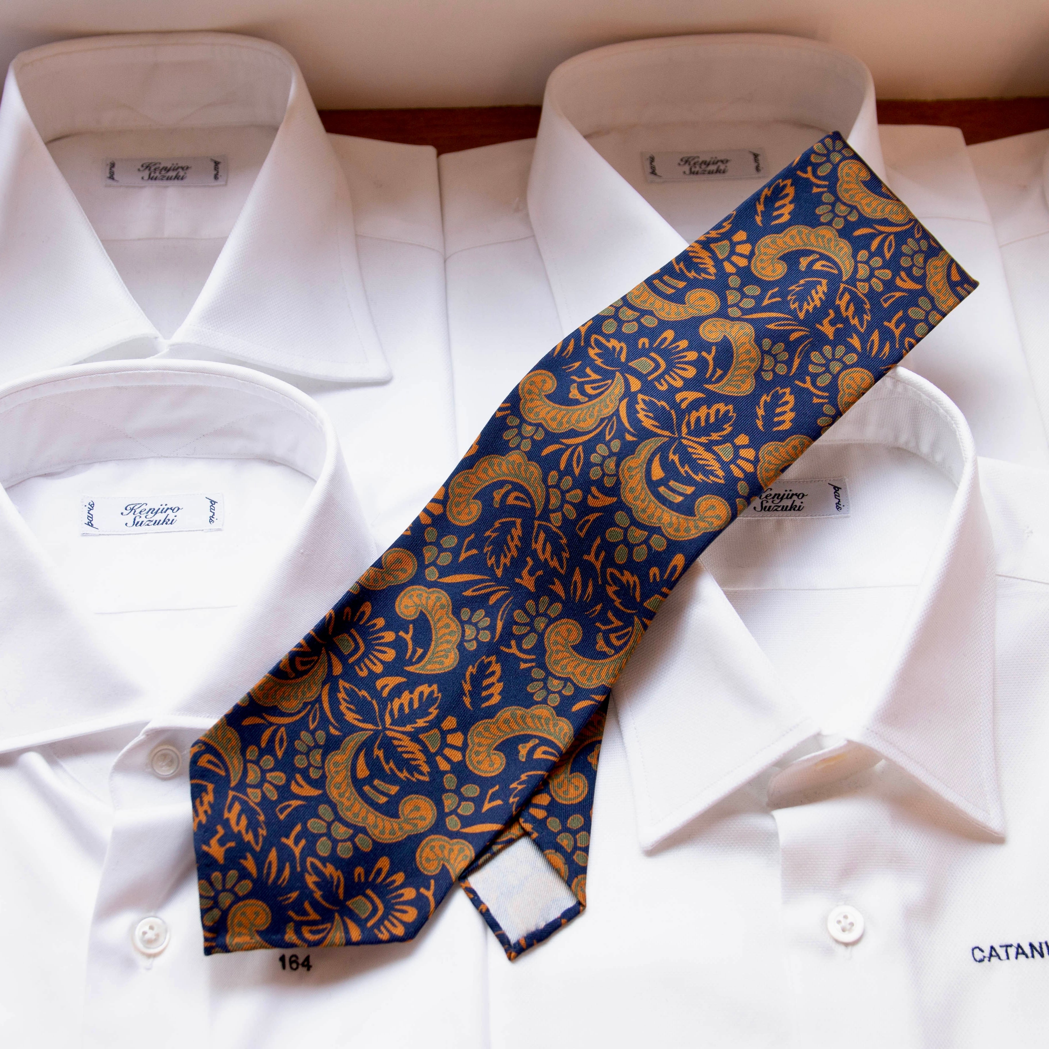 5800-20 Printed tie Five folds Paisley 2 colors