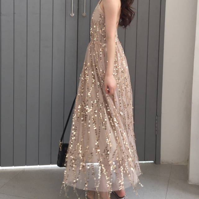 予約販売 結婚式 ドレス ワンピース リゾートワンピース 結婚式 おすすめ お呼ばれ 二次会 可愛い ノースリーブ スパンコール バッククロス ロングワンピース ワンピ オシャレ 上品 大人 ハイウエスト ｖネック 個性的 セクシー シャンパン Favoritdress